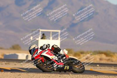 media/Jan-11-2025-CVMA (Sat) [[ddeb3f563a]]/Race 13-Amateur Supersport Open/